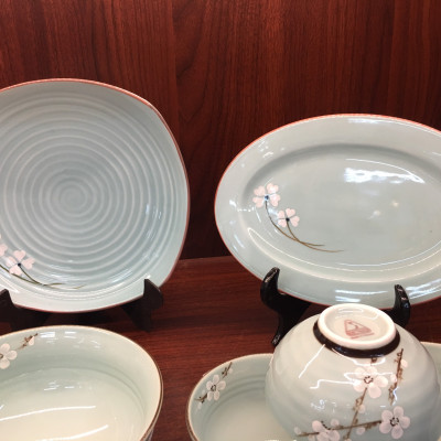 Bộ 12 Sản Phẩm Màu Xanh Ngọc Vẽ Hoa Cao Cấp Gố Bát Tràng