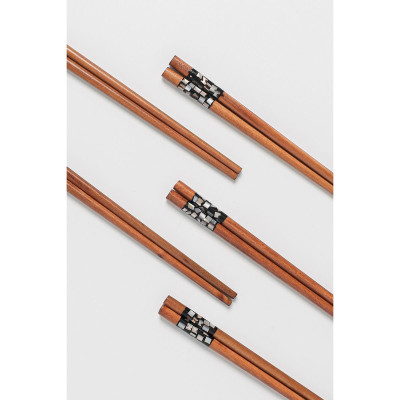 Bộ 10 đôi đũa khảm trai đỏ PHUSANG được làm từ gỗ tự nhiên không chất bảo quản dùng trong nhà khách sạn và bàn ăn