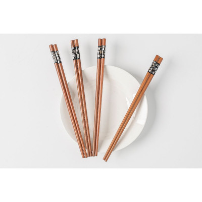 Bộ 10 đôi đũa khảm trai đỏ PHUSANG được làm từ gỗ tự nhiên không chất bảo quản dùng trong nhà khách sạn và bàn ăn