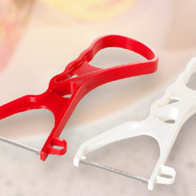 Combo dụng cụ nạo vỏ rau củ lưỡi xoay inox + ca đong có vạch chia 500ml - made in Japan