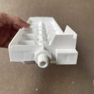 KHAY ĐÁ XOAY TRONG HỘP LÀM ĐÁ TỰ ĐỘNG TỦ LẠNH TOSHIBA - HÀNG CHÍNH HÃNG