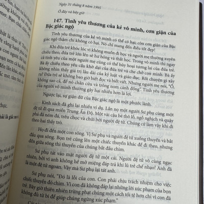 KIẾN THỨC SÂU SẮC CHO NGƯỜI THÀNH TÂM CẦU ĐẠO - Gurudev Sri Sri Ravi Shankar – NXB Hà Nội – Mochi Books