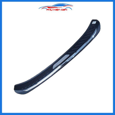 Ốp chống trầy cốp ngoài nhựa đen Mazda 3 2015-2016-2017-2018-2019 dán cốp sau chống xước trang trí xe