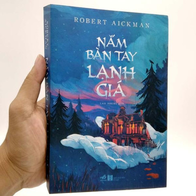 Sách - Nắm bàn tay lạnh giá (Nhã Nam HCM)