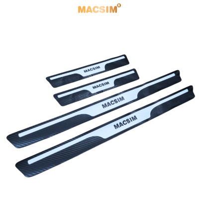 Miếng dán/ decal bảo vệ bậc cửa ô tô – Carbon loại dày – 4 miếng – Chống xước – Dán dễ – Size nhỏ/lớn tùy xe