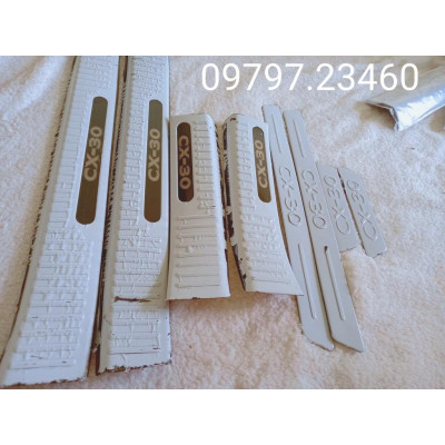 Ốp bậc cửa , nẹp bước chân mazda CX30 2021-2022 cao cấp -mẫu Titan 8 chi tiết