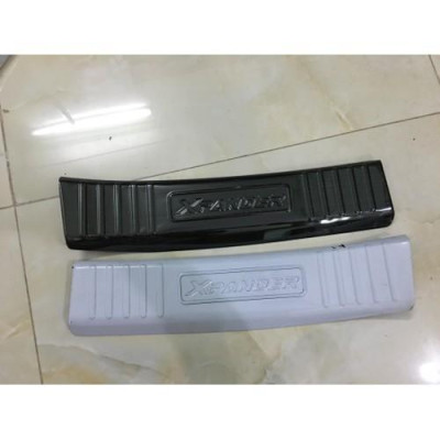 ỐP CHỐNG TRẦY CỐP TRONG dành cho xe MITSUBISHI XPANDER 2018 - 2019-2020-2021 MÀU TITAN