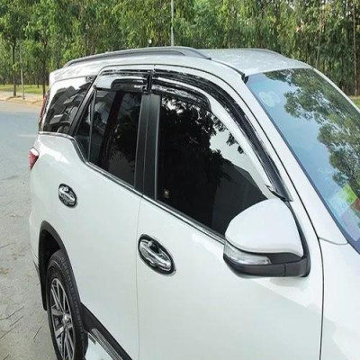 Vè che mưa nhựa đen Fortuner 2017-2020 Thái chất liệu dày dặn không đúng mô tả hoàn lại tiền