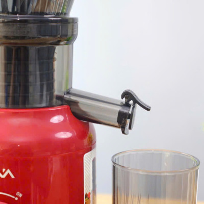Máy ép chậm SEKA SK535S loại cổ to công suất 250w dung tích 700ml, máy ép trái cây hoa quả kiệt bã hàng nhập khẩu