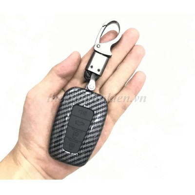 Ốp chìa khóa Carbon Toyota Camry 2019 kèm móc đeo INOX