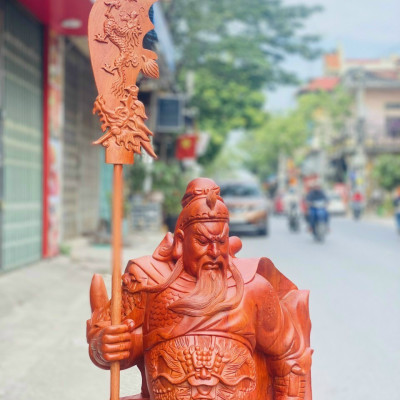 Tượng quan công cầm đao đứng trên gốc cây tùng kt cao 70