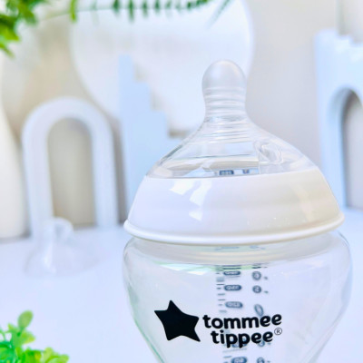 Bình sữa ty siêu mềm tự nhiên Tommee Tippee Natural Start 260ml, núm ty đi kèm 3-6 tháng (bình đôi)