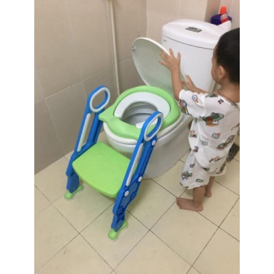 Ghế ngồi bồn cầu có thang vịn an toàn cho bé - màu giao ngẫu nhiên