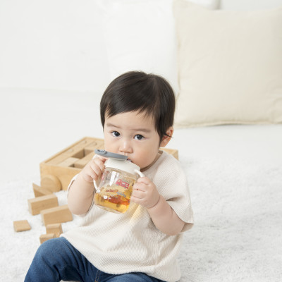 Bình ống hút TLI Richell Nhật Bản - bước 2 | Baby