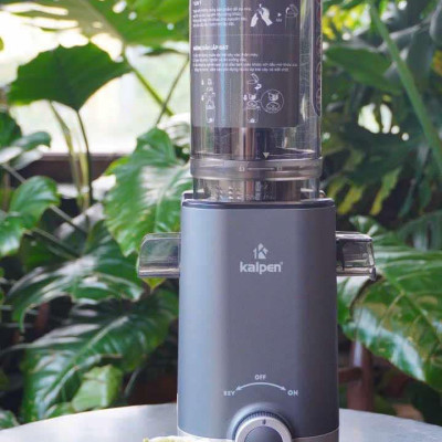 Máy ép chậm Kalpen Đức J7 công suất 300W - Hàng chính hãng