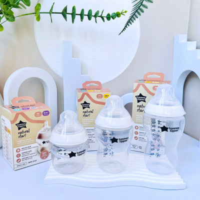Bình Sữa Ty Siêu Mềm Tự Nhiên Tommee Tippee Natural Start 260ml, Núm Ty Của Bình 3-6 Tháng (Bình Đôi)