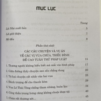 Luật Xưa Án Cũ