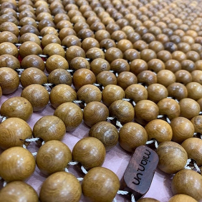 Đệm Lót Ghế Xe Ô Tô Hạt Gỗ Bách Xanh Cao Cấp ( video , hình thật )