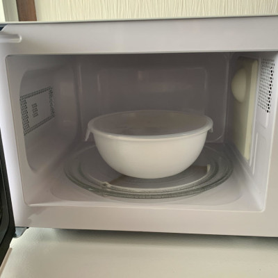 Hộp nhựa tròn dùng trong lò vi sóng 720ml, làm từ nhựa PP cao cấp không chứa các hoạt chất gây hại, an toàn cho người sử dụng - nội địa Nhật Bản 