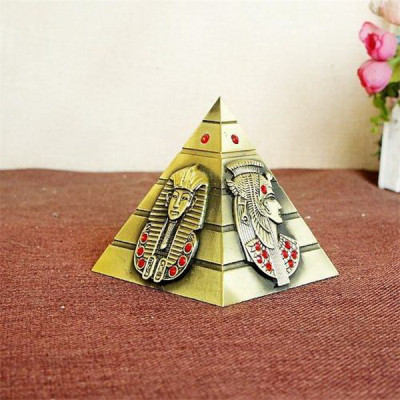 Mô hình kim tự tháp Ai Cập cao 9.3 cm - Màu vàng rêu