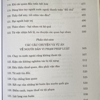 Luật Xưa Án Cũ