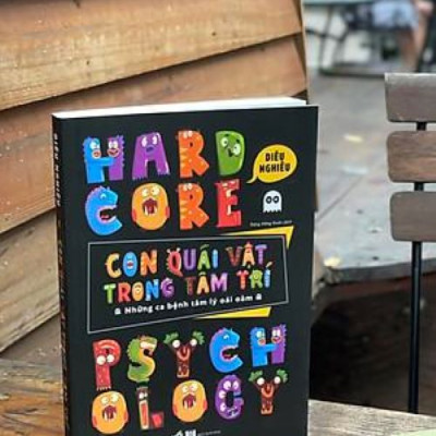 Sách - Con quái vật trong tâm trí: Những ca bệnh tâm lý oái oăm (Nhã Nam HCM)