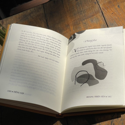 (Bìa vải - in giới hạn 100 cuốn - tác giả ký tặng) TIẾNG GỌI – Hoàng Thiên Yên (dịch giả Hoàng Long) – Phúc Minh Books – NXB Văn Học