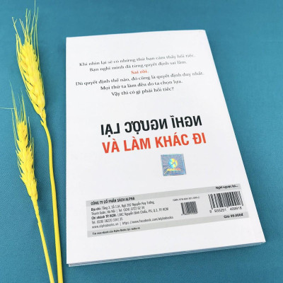 Trạm Đọc | Nghĩ Ngược Lại Và Làm Khác Đi - Cách Làm Thay Đổi Cuộc Sống Của Bạn