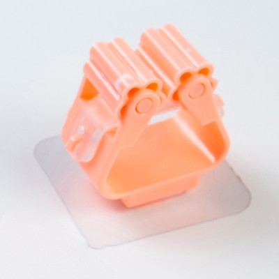 Kẹp Dính Tường Treo Chổi - Cây Lau Nhà, Luôn Gọn Gàng, Sử Dụng, Kẹp Có Miếng Dán Siêu Chắc, Khô Ráo. TakyHome 4028