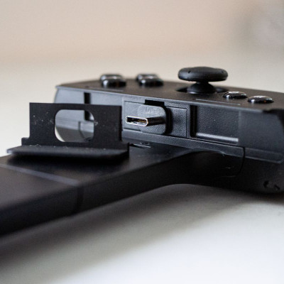 [Mới, hàng chính hãng]  Tay cầm điện thoại Razer Kishi V2-Gaming Controller for Android/iPhone