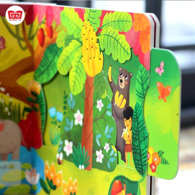 Sách Chuyển Động - First Explorers - Alice In Wonderland - Alice Ở Xứ Sở Diệu Kỳ