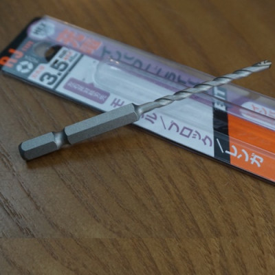 Combo Vít bê tông 4mm đầu dù Unika P432 & mũi khoan tường đuôi lục giác 3.5mm (không cần tắc kê nhựa)