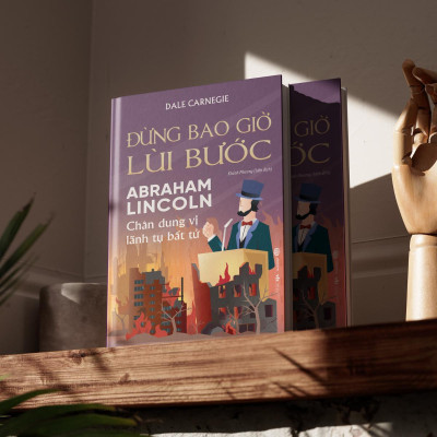 Sách - Đừng Bao Giờ Lùi Bước - SBOOKS