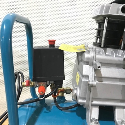 Máy nén khí có dầu đầu liền 2HP (1500W) Classic CLA-2024 (giảm tiếng ồn, lên hơi cực nhanh) (100% dây đồng)