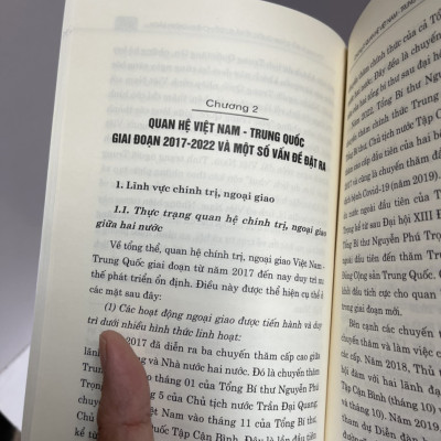(Sách tham khảo)  QUAN HỆ VIỆT NAM – TRUNG QUỐC GIAI ĐOẠN 2017 -2022 : Những điều chỉnh chính sách của Trung Quốc và hàm ý đối với Việt Nam - Đặng Thị Thúy Hà -NXB CTQGST