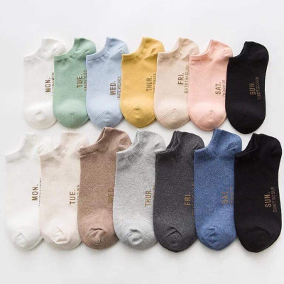 Combo 07 đôi tất tuần nữ cổ ngắn giao màu ngẫu nhiên