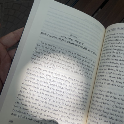 NƯỚC MỸ NỔI GIẬN - Cuộc chia rẽ chính trị sâu sắc -  Alison Dagnes - NXB Chính trị Quốc gia Sự thật 