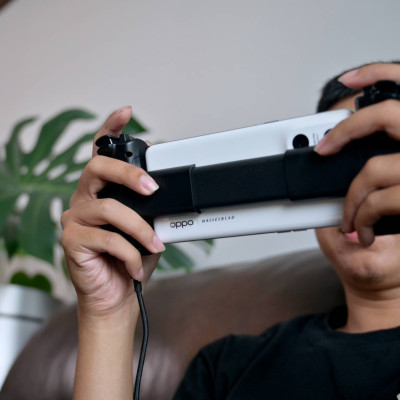 [Mới, hàng chính hãng]  Tay cầm điện thoại Razer Kishi V2-Gaming Controller for Android/iPhone