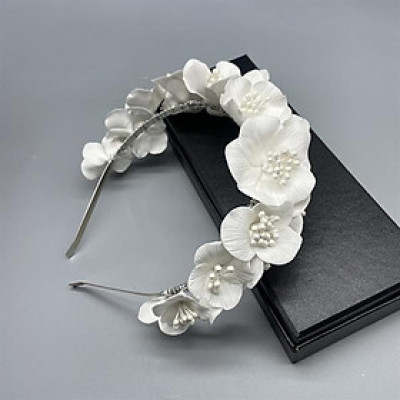Băng đô cài tóc hoa đất sét trắng thủ công 3d dễ thương cho cô dâu