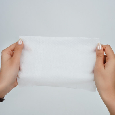 Khăn ướt bao sái lau bàn thờ Lamy 30 khăn/gói Hương Trầm cao cấp