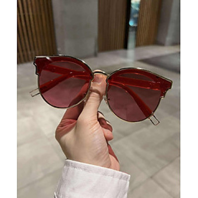 Kính râm Mắt mèo màu đỏ sành điệu cho nữ