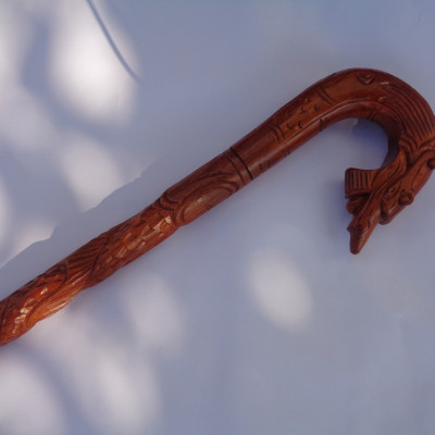 Gậy gỗ batoong chống cho người già -Đầu rồng thân trạm rồng- gỗ hương tự nhiên BTNK DAICAT Hàng chính hãng