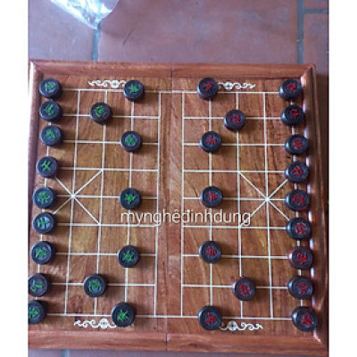 Bộ bàn cờ tướng  bằng gỗ hương đá 50x50x3.5cm +quân cò gỗ trắc đỏ đen đẹp long lanh kt 4.0x1.5cm 