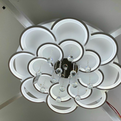 Đèn ốp trần,Đèn mâm Led Hoa Mai có khiển từ xa thay đổi chế độ màu ánh sáng,phù hợp phòng khách hoặc ngủ - Hàng chính hãng Klasse