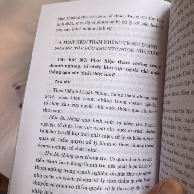 HỎI – ĐÁP VỀ PHÒNG, CHỐNG THAM NHŨNG, TIÊU CỰC Ở VIỆT NAM  – TS. Nguyễn Xuân Trường - NXB Chính trị Quốc gia sự thật