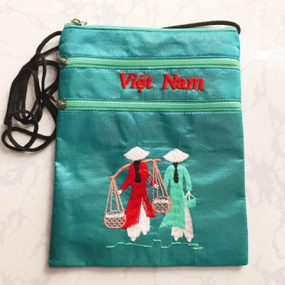 {Siêu sale}Túi đựng điện thoại thêu 2 cô gái Việt Nam