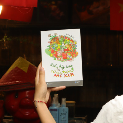 Điều Kỳ Diệu Tại Cửa Tiệm Mì Xưa - Bản Quyền