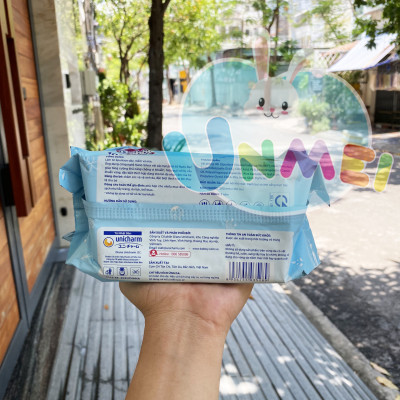 Khăn Ướt Em Bé Bobby Không Mùi Gói 100 Miếng