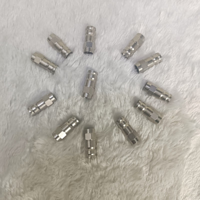 RẮC TRUYỀN HÌNH CÁP HÀNG CHÍNH HÃNG XUẤT KHẨU CHÂU ÂU CÓ RON CHỐNG NƯỚC