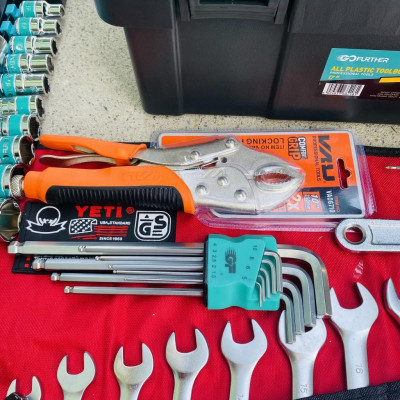 Bộ dụng cụ 46 món đồ sửa chữa xe máy, máy móc: hộp đựng đồ, cle, mỏ lết, lục giác, tuýp, tô vít.GF46